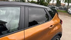 Renault Captur 0.9 TCE 90 Iconic 5dr Petrol Hatchback
